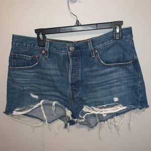 Not super high waisted but comfortable.